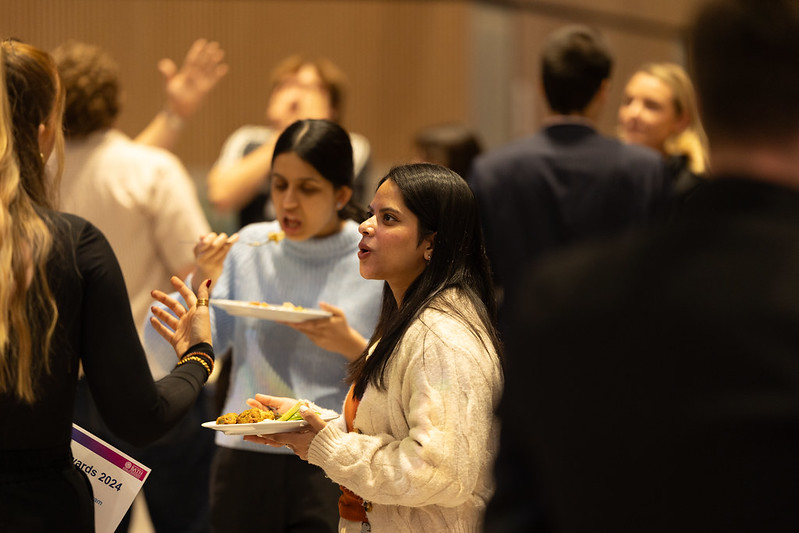 UniofBath's tweet image. We had a wonderful time at the @BathSofM Placement Awards Celebration last month! 🏆
It was fantastic to come together and celebrate the incredible achievements of our students. Here are some of our favourite pictures from the night!