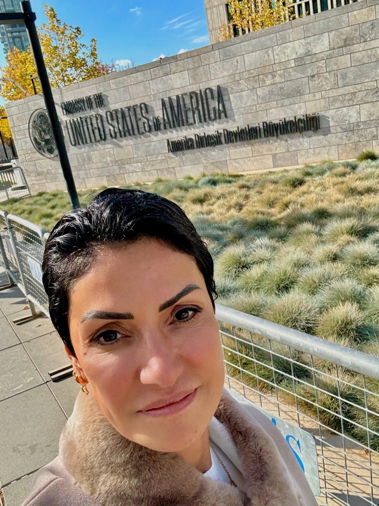 acceleranttech's tweet image. 🇺🇸 Strengthening nuclear energy partnerships! Our EMEA RVP, Sezin Uzman, met with the Eurasia Energy division at the U.S. Embassy in Ankara today to drive progress in nuclear solutions. #NuclearEnergy #AccelerantSolutions #EurasiaEnergy