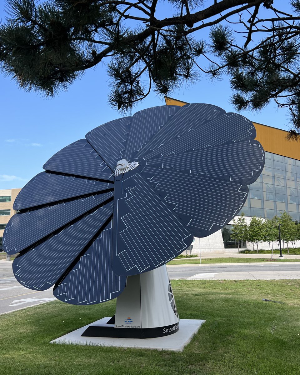 Humber Polytechnic and <a href="/Siemens/">Siemens</a> Canada's Net Zero Classroom Named to Canada's Clean50 Top Projects. This space trains future energy leaders in microgrids and renewable systems, filling a crucial industry gap. 

Read more: bit.ly/4fz0ffO