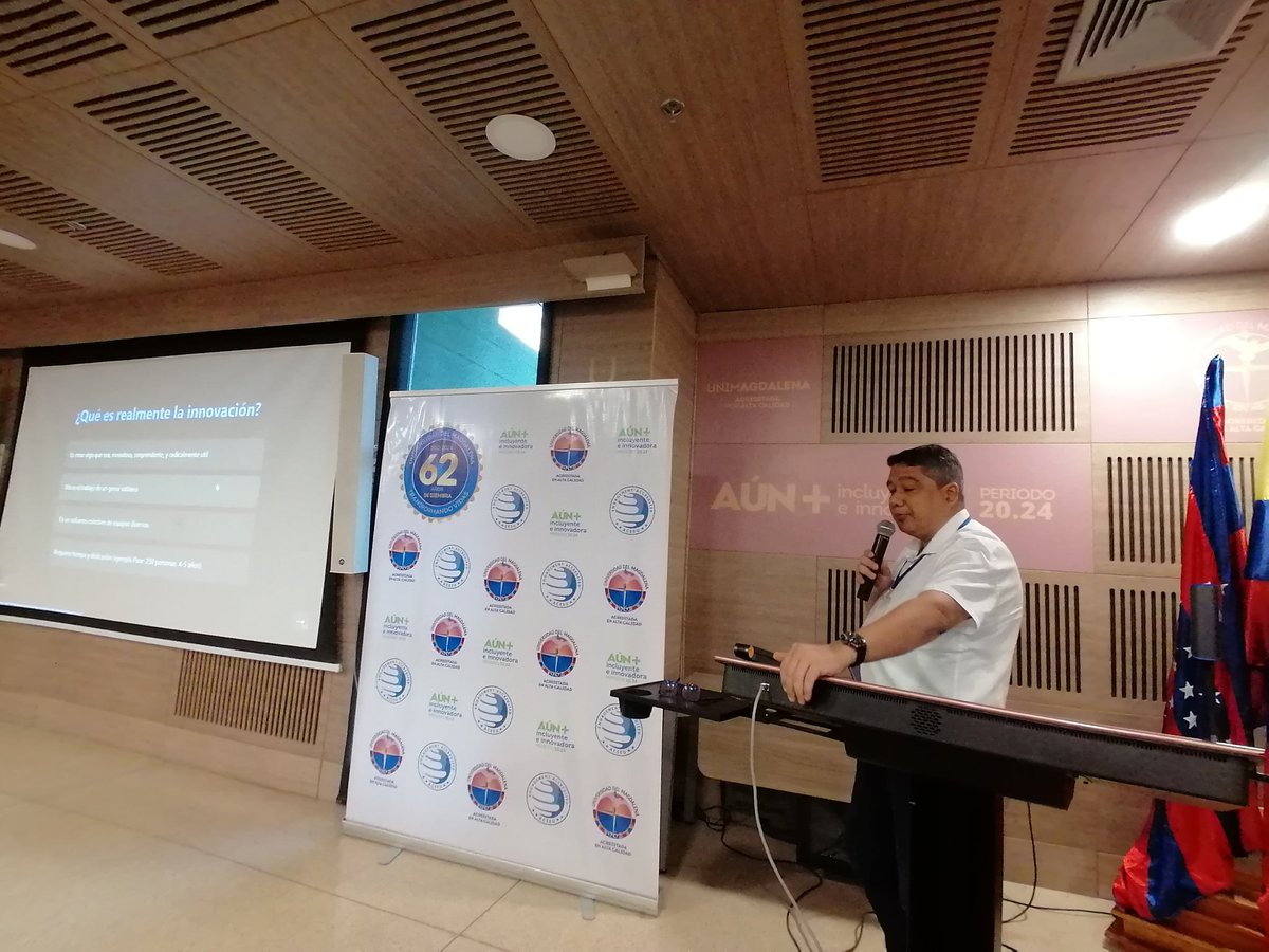 rafagarcialuna's tweet photo. Hoy participando en el IV Congreso Internacional de Negocios Internacionales y Carreras afines. En conferencia con el profesor Jorge Jiménez Calvano https://t.co/4BSStnYYPu
