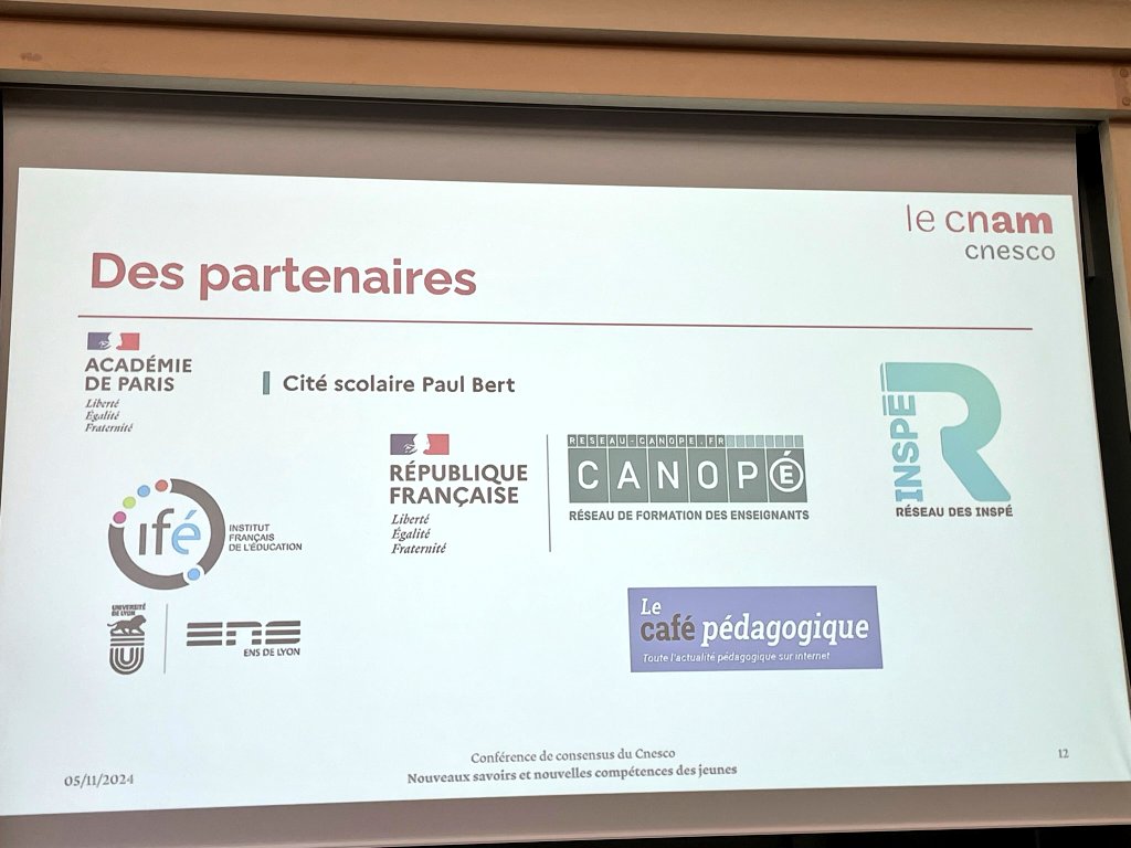 cafepedagogique's tweet photo. Le Café pédagogique est partenaire de la 8e conférence du Cnesco sur les nouveaux savoirs et nouvelles compétences des jeunes. En direct du lycée Paul Bert, Paris 14. Mots d accueil du proviseur M Ait Bouali et André Tricot , co responsable du Cnesco https://t.co/kDNMlf6Xvl