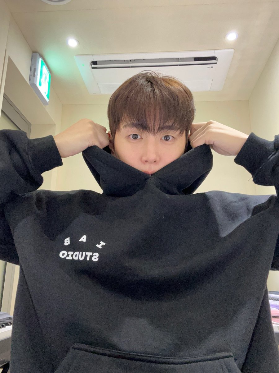 Re_SHaaaaAA's tweet photo. 재윤이가 보내준 하트 제가 시원하게 쏩니다 https://t.co/q8WqjVExJ2