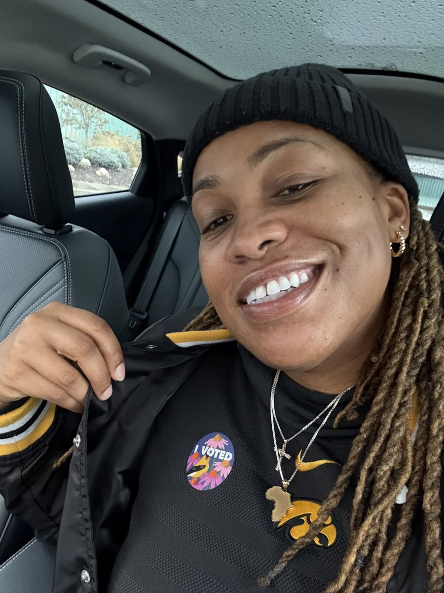 Raina15's tweet photo. My dad was born in West Memphis, AR in the 1940’s.

My mom was born in Detroit, MI in the 1950’s. 

The Voting Rights Act was passed in the 1960’s. 

This one…is for them! #VOTE https://t.co/NbQMbFj5ex