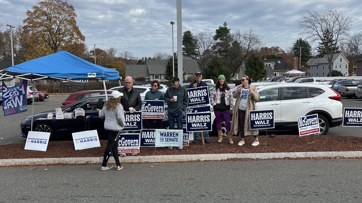 Jim McGovern (@mcgovernma) on Twitter photo Now in Greenfield with <a href="/BlaisForMA/">Re-Elect Natalie M. Blais, State Representative</a>!
Democrats will always fight for reproductive rights.
Vote today! Now in Greenfield with <a href="/BlaisForMA/">Re-Elect Natalie M. Blais, State Representative</a>!
Democrats will always fight for reproductive rights.
Vote today!