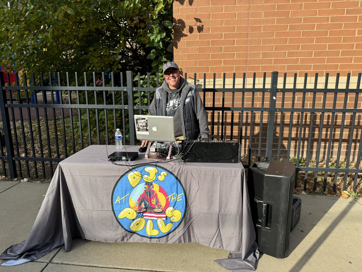 follow @ryanjreilly on bluesky, signal in bio tweet media