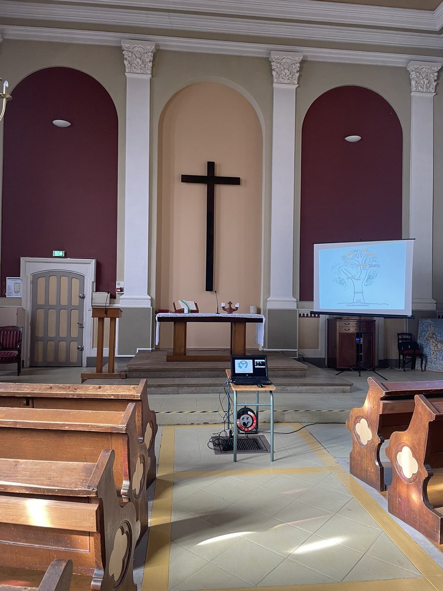 BrelVesoul's tweet photo. #laïcité
120 élèves de 5eme du collège à la découverte des différents lieux de culte à Belfort (temple protestant, cathédrale, mosquée, synagogue)
Une très belle journée sous le signe de la TOLÉRANCE 
@DSDEN70 @acbesancon @BelfortOfficiel https://t.co/zw10scwPhU