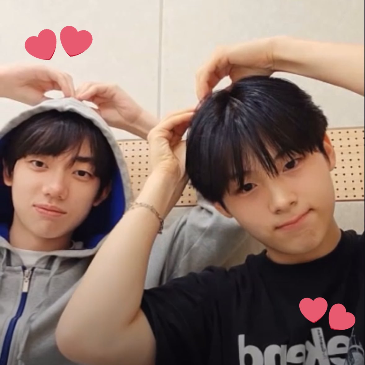 JUN181__'s tweet photo. 귀여워ㅠㅠ
#기형준 #김시온 https://t.co/9dPdCcVelK