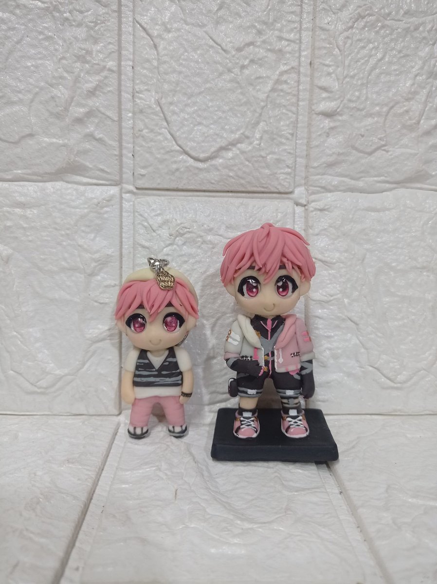 ot5_eunhoyaaa's tweet photo. Bamby chibi keyring and chibi standee! all handmade from clay!
π©·π¦ππΈ
#PLAVE #νλ μ΄λΈ #plavePH #virtualidol #kpop #PLLIpino
https://t.co/6vozAoZKor https://t.co/K7CFNvzSlK