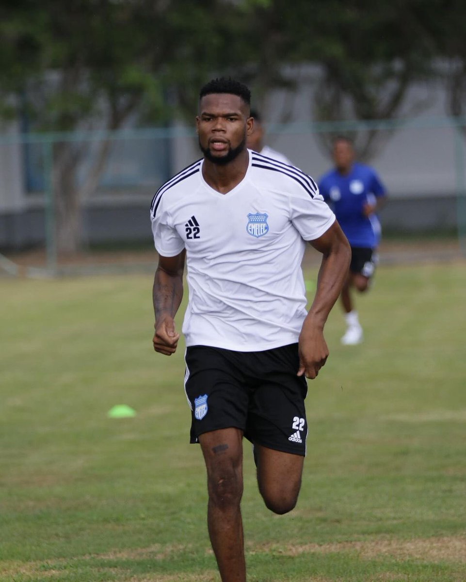 Jostyn Mina, quien hace poco estuvo a préstamo en 9 de Octubre, se reincorporó a los trabajos con el primer plantel del <a href="/CSEmelec/">Club Sport Emelec</a>.

Hay muy buenas referencias sobre el profesionalismo del arquero quien tuvo chances de jugar con las <a href="/CSEformativas/">Formativas CSE</a>.