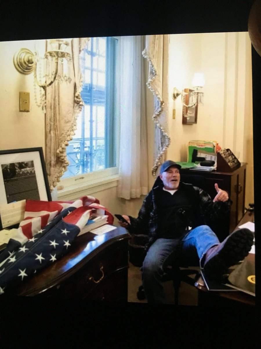 MEGAPUREPRODUCT's tweet photo. With your vote today your continuing the January 6th Coup attempt OR your putting America first. I’m putting America first! https://t.co/QK65Cw1uxn