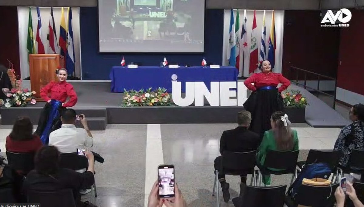 Redecanedu tweet media