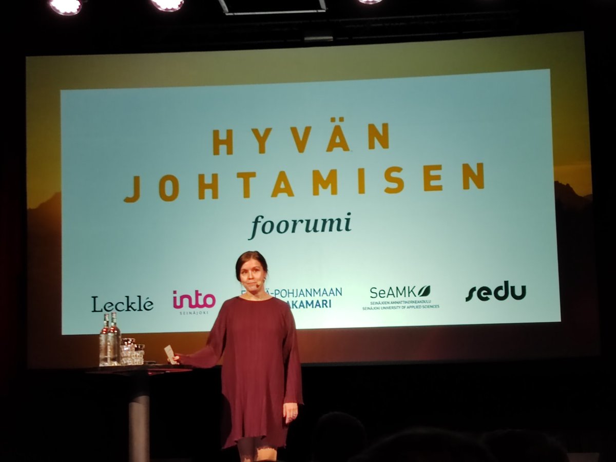 hhonkala's tweet photo. Etelä-Pohjanmaa tunnetaan yrityksistä ja yrittäjyydestä. Työvoimapula on tätä päivää ja työntekijät ovat yritysten suurin voimavara. @MikaelJungner kertoi kuinka valmentava johtaminen aikaan saa huipputyösuorituksia ja hyvän työmotivaation. #hyvänjohtamisenfoorumi https://t.co/ZMJSG1OjJY