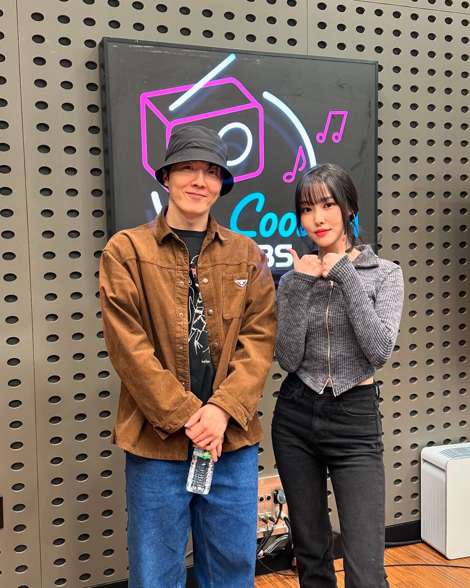 적재pic. tweet media