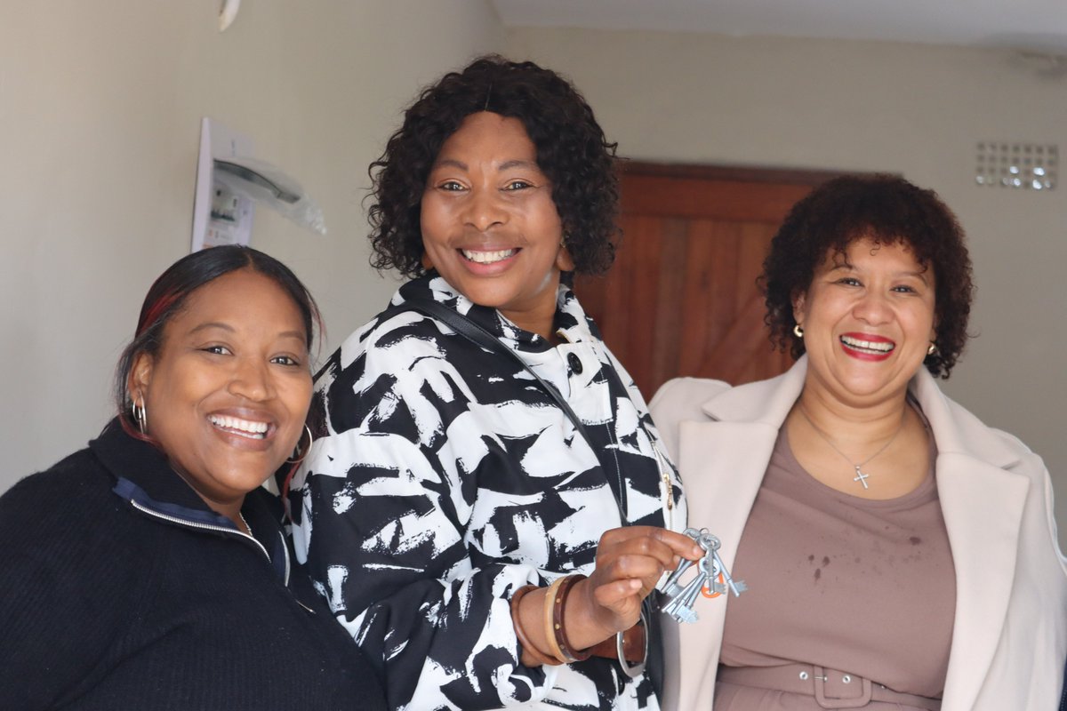 bitou_muni's tweet image. IN PICS | Bitou Municipality Handover houses as part to the Ebenezer Housing Development in Ward 4.

#tobethebesttogether #mymunicipalitymyresource #Bitouupdates #BitouServiceDelivery

READ MORE:  bitou.gov.za/node/1971