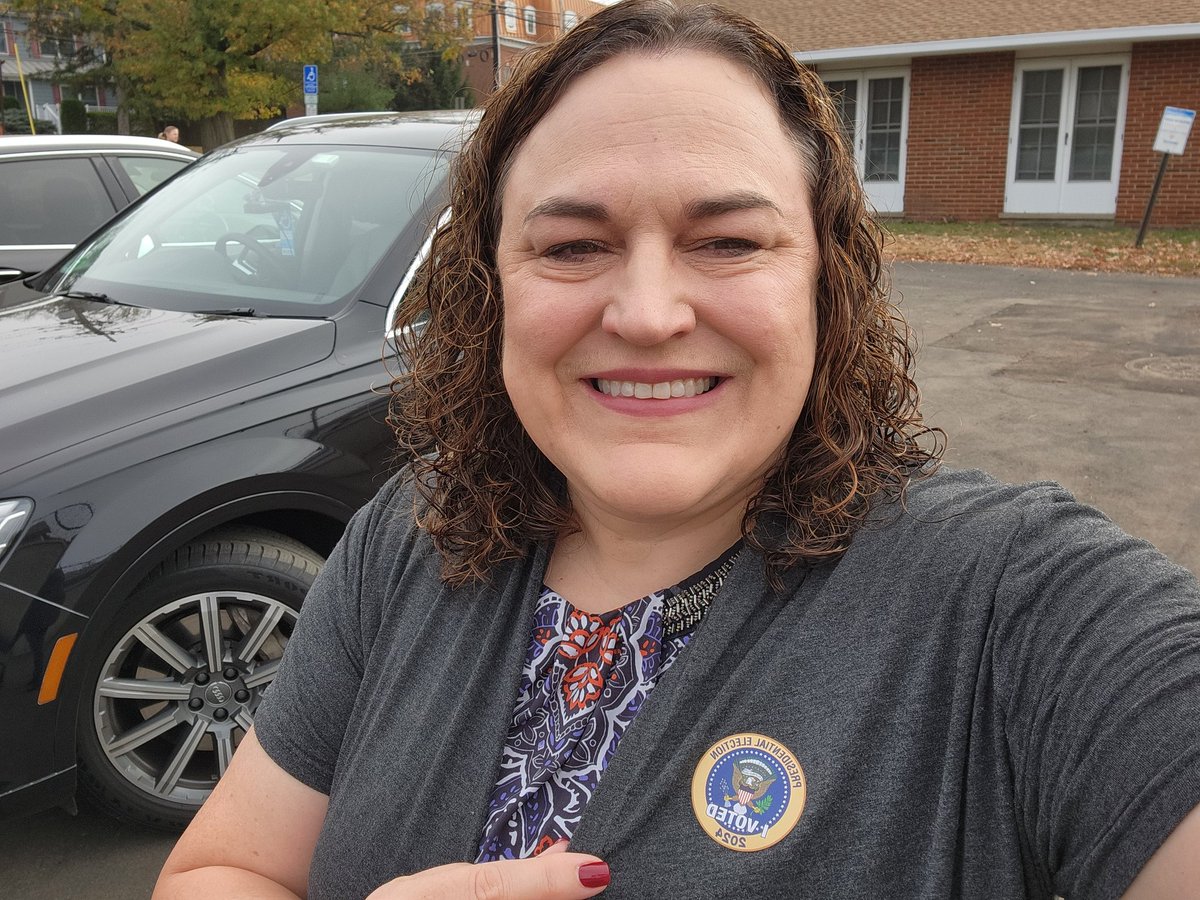 Dr. Rebecca Burdine - (Black lives matter!) tweet media