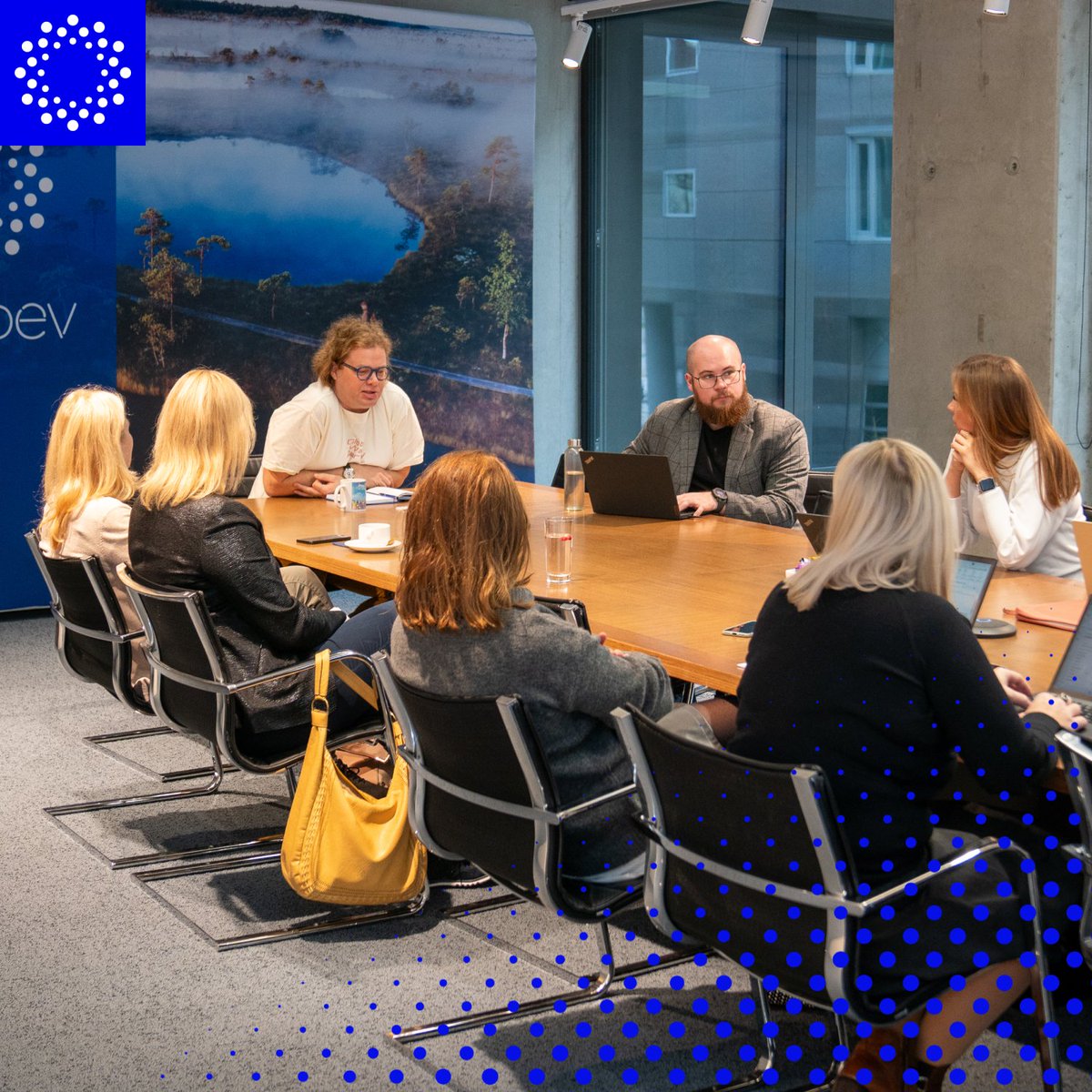 ESTDEV 🇪🇪 #StandWithUkraine tweet media