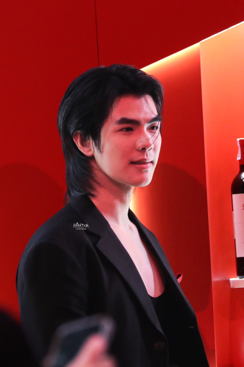 MILEPHAK SOCIALS 📲 CLOSED tweet media