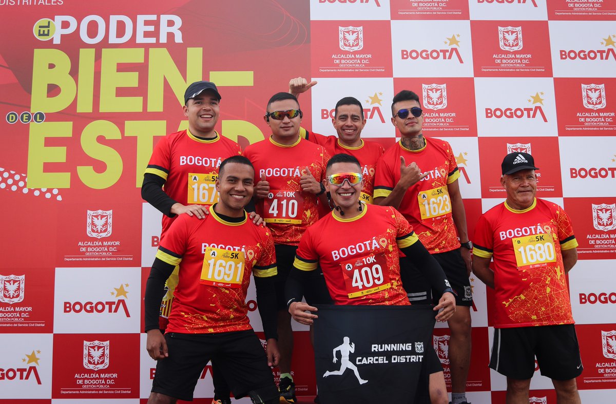 ServicioCivilD's tweet image. Es #MartesDeRecordar 📺instagram.com/p/DB_jgOthk6p/! 💥 Gracias a cada servidor/a que participó en nuestra carrera 5K y 10K, uniendo a las familias y activando el #PoderDelBienEStar. Estas actividades nos ayudan a brindar un mejor servicio a la ciudadanía 👏🏃‍♂️ #BienestarDistrital