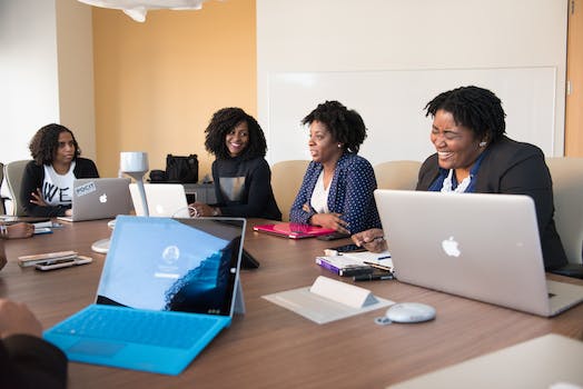 As a #Blackwoman with a #sidehustle or #smallbusiness - how do you deal with #impostersyndrome ? Don't deal with this alone, come and join the Side Hustle Space to meet like-minded Black women - #Afrowomanonline Join here:  icont.ac/50T24