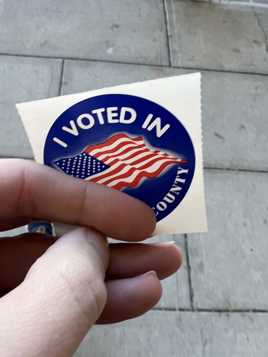 docbravomusic's tweet photo. GM fam! Make sure to get out and #vote today! #ElectionDay https://t.co/ZDVUFsrhTI