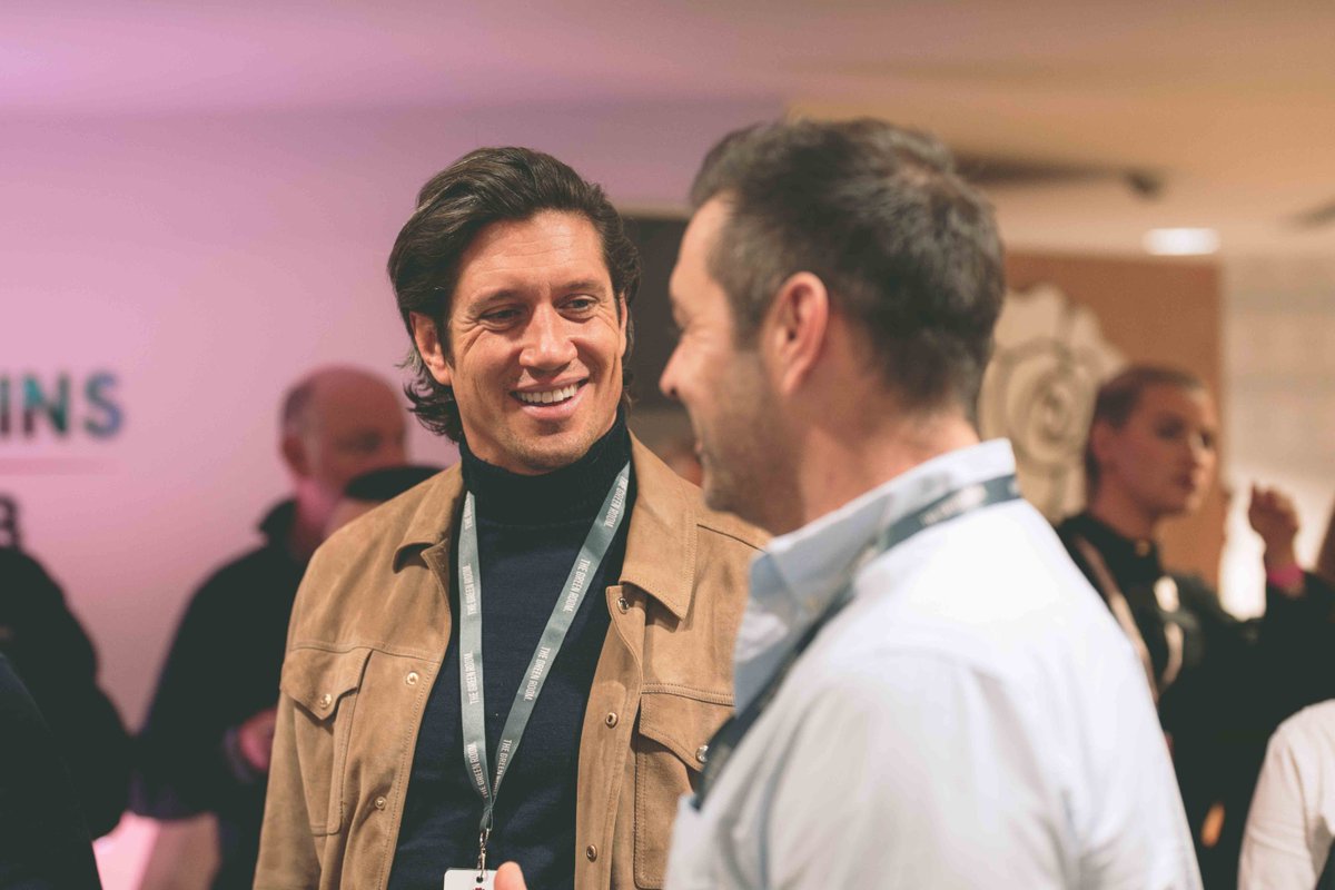 TheGreenRoomEx's tweet photo. A devastating result for @englandrugby but what a delight to be back at @allianz_stad 🎆🏟️

We were joined by @allblacks stars #andrewmehrtens and #justinmarshall as well as special guests including @jackwhitehall @benshephard @mrdanwalker @vernonkay ✨

#TheGreenRoom #TGRLive https://t.co/L0ldsQpzno
