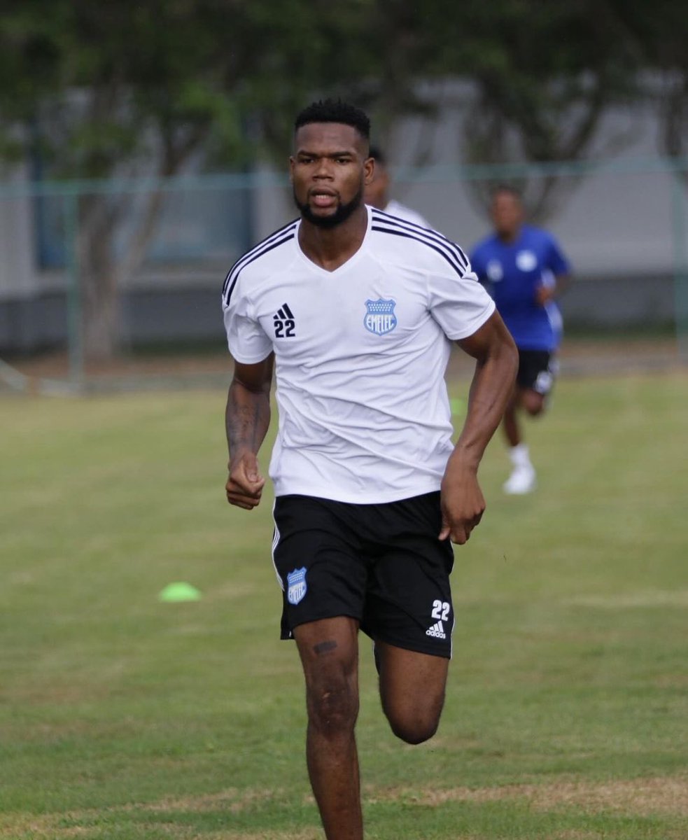 Jostyn Mina regresa de su prestado en 9 de Octubre y ya entrena a la par con el primer plantel. 

Arquero joven que viene desde las formativas del club y que el año pasado estuvo a punto de debutar en el primer equipo. 

Tuvo un gran año jugando como titular en el 9 de Octubre.