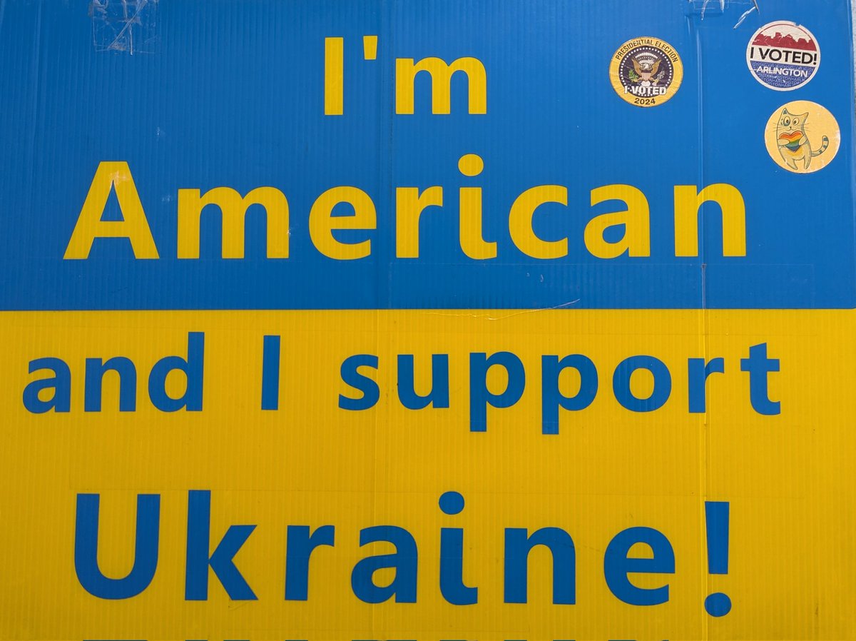 ukrainerallydc's tweet image. It's election day here in the USA. 🇺🇸 If you are eligible and have not already voted, go vote. If your friends are eligible, ask them to vote. Keep calling your members of Congress and supporting Ukraine.
🇺🇸🇺🇦
#LetUkraineStrikeBack