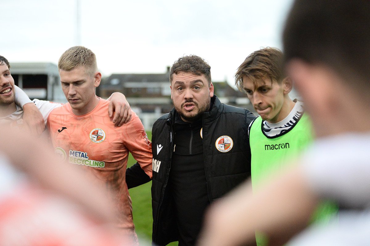 tilburyfc's tweet photo. 🏆 Manager of the Month

🎉 Congratulations to @MarcHarrison11 , @LiamWallace9 and the management team for winning the @IsthmianLeague North October Manager of the Month!

📸 @In_Focus_Photos 

#COYD | #DockersAsOne https://t.co/yq3kVVgsuI