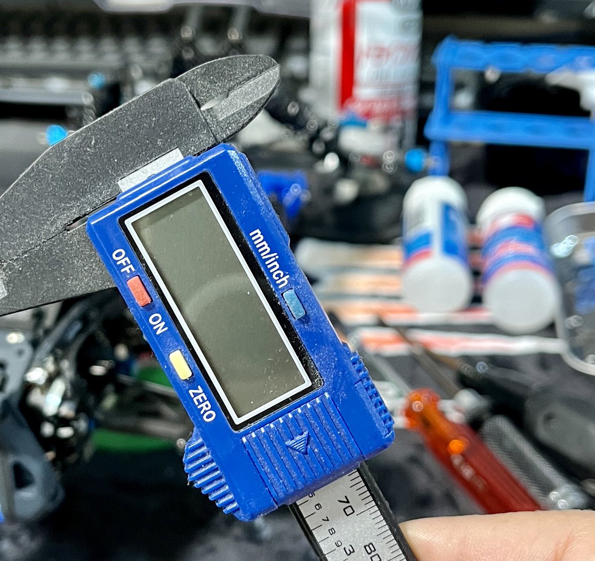 RC_Chelesea's tweet photo. ここに来てノギスの電池がないw
#SR44 https://t.co/IioawJHtCJ