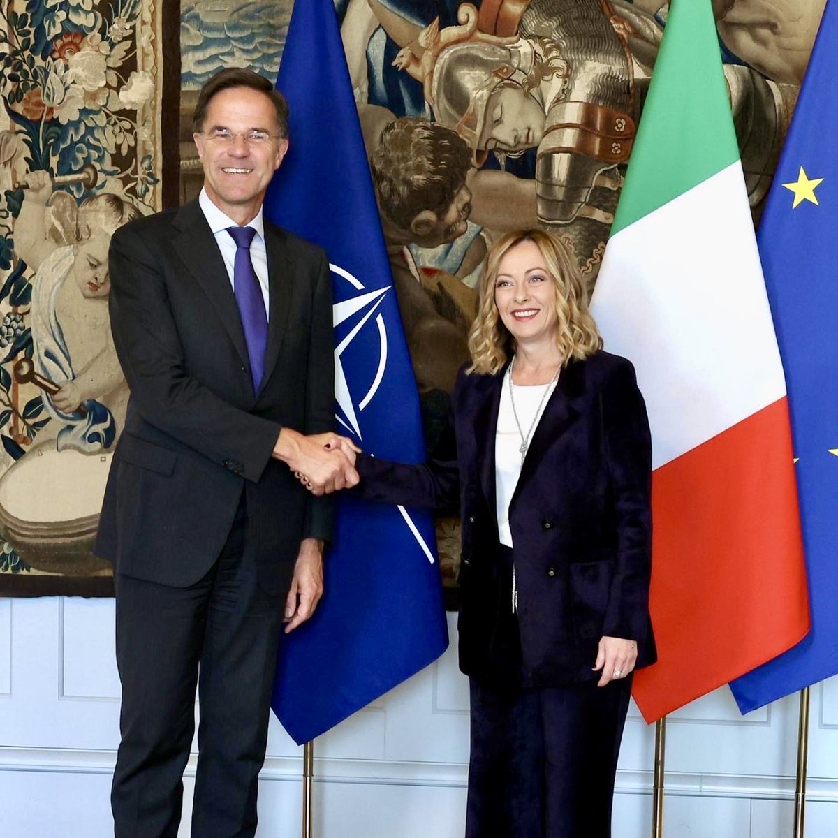 NATO's tweet photo. .@SecGenNATO Mark Rutte visited 🇮🇹 Italy, where he met Prime Minister @GiorgiaMeloni and President Sergio Mattarella. 

Mr Rutte highlighted Italy's contributions to NATO and thanked Prime Minister Meloni for being such a strong supporter of Ukraine 🤝

Learn more ↓