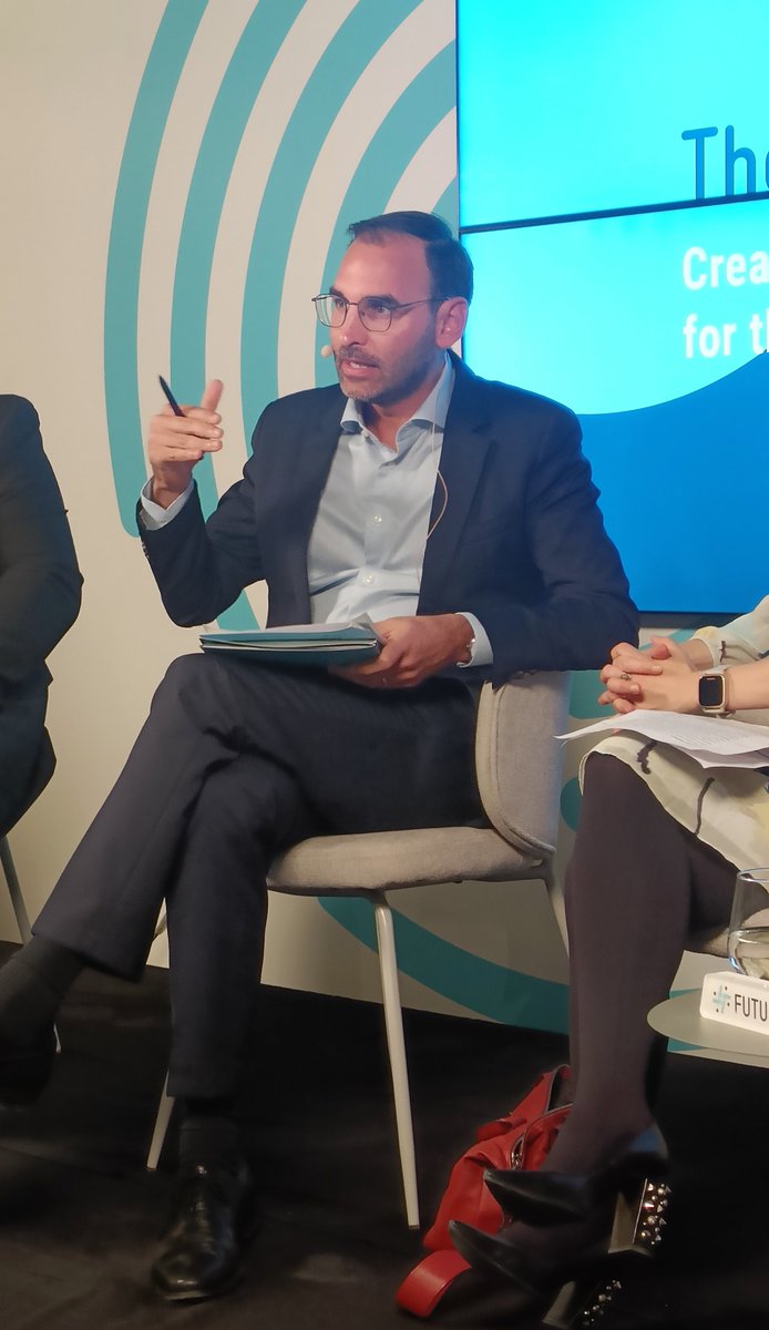 Robin Loos tweet media