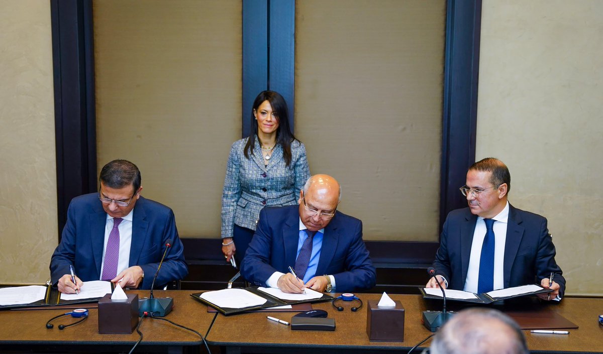 Ministry of Planning, Econ. Dev. & Int’l Coop 🇪🇬 (@moicegypt) on Twitter photo وزيرة التخطيط والتنمية الاقتصادية والتعاون الدولي تُشارك في فعاليات توقيع وثيقة مشروع القطن المصري (المرحلة الثانية) بين وزارتي الصناعة والزراعة ومنظمة (يونيدو)
<a href="/UNIDOEgypt/">UNIDO Egypt 🇺🇳</a>
للمزيد
moic.gov.eg/ar/news/1790 وزيرة التخطيط والتنمية الاقتصادية والتعاون الدولي تُشارك في فعاليات توقيع وثيقة مشروع القطن المصري (المرحلة الثانية) بين وزارتي الصناعة والزراعة ومنظمة (يونيدو)
<a href="/UNIDOEgypt/">UNIDO Egypt 🇺🇳</a>
للمزيد
moic.gov.eg/ar/news/1790