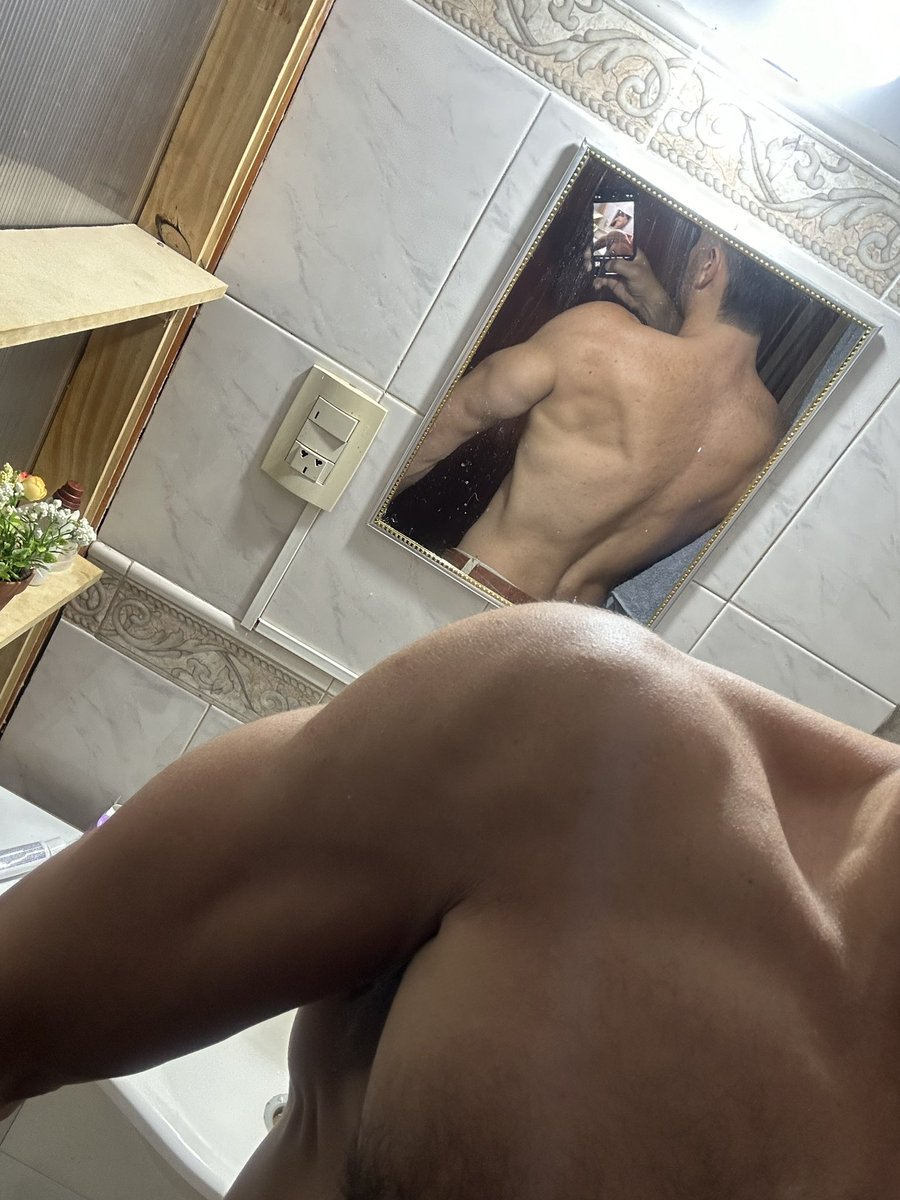 Erozonly's tweet photo. https://t.co/N5HUMbzAFA https://t.co/obF75PrrzH