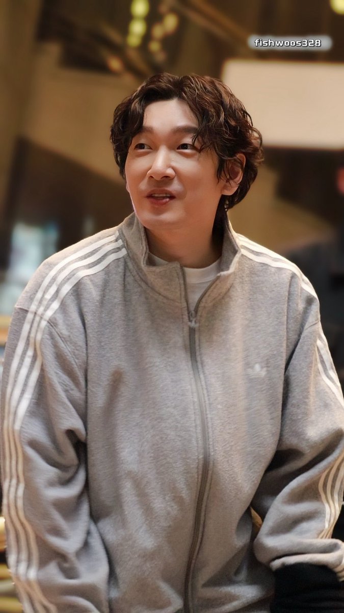 fishwoos328's tweet photo. 241105
연극 햄릿 퇴근길 

#조승우 https://t.co/pVGf1PQZXd