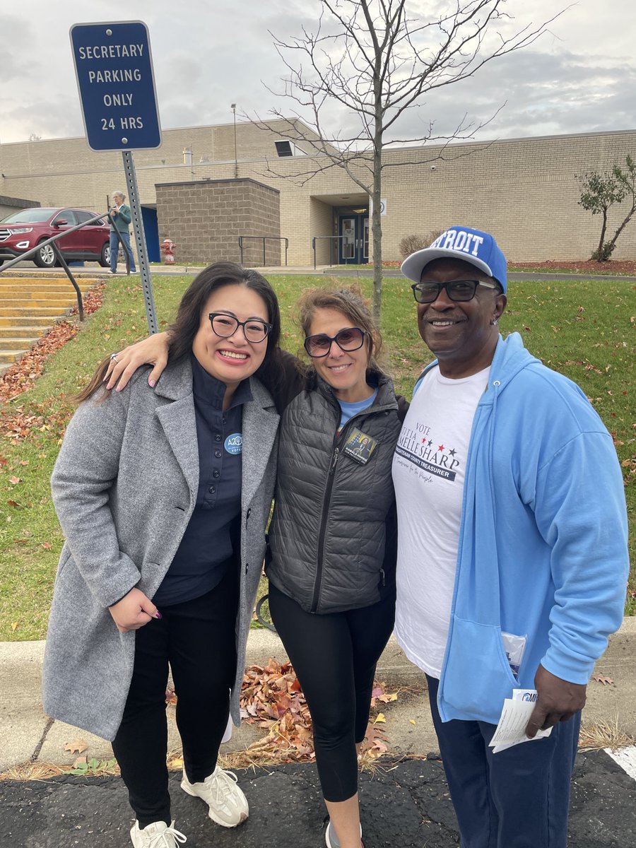 Linh Song tweet media