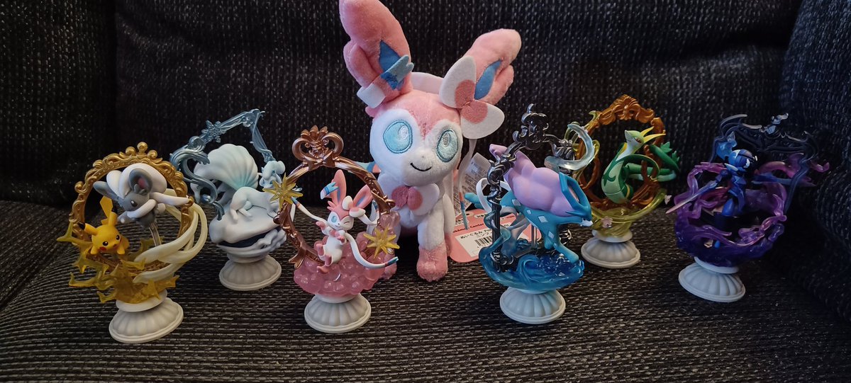 Chiko_Charm's tweet image. Another pokemon figure set and a Sylveon sitting cutie from Meccha Japan ✨ #Pokemon #Pokemoncenter #Pokemonfigures #Pokemonplush #Cinccino #Pikachu #Ninetales #Sylveon #Suicune #Serperior #Ceruledge