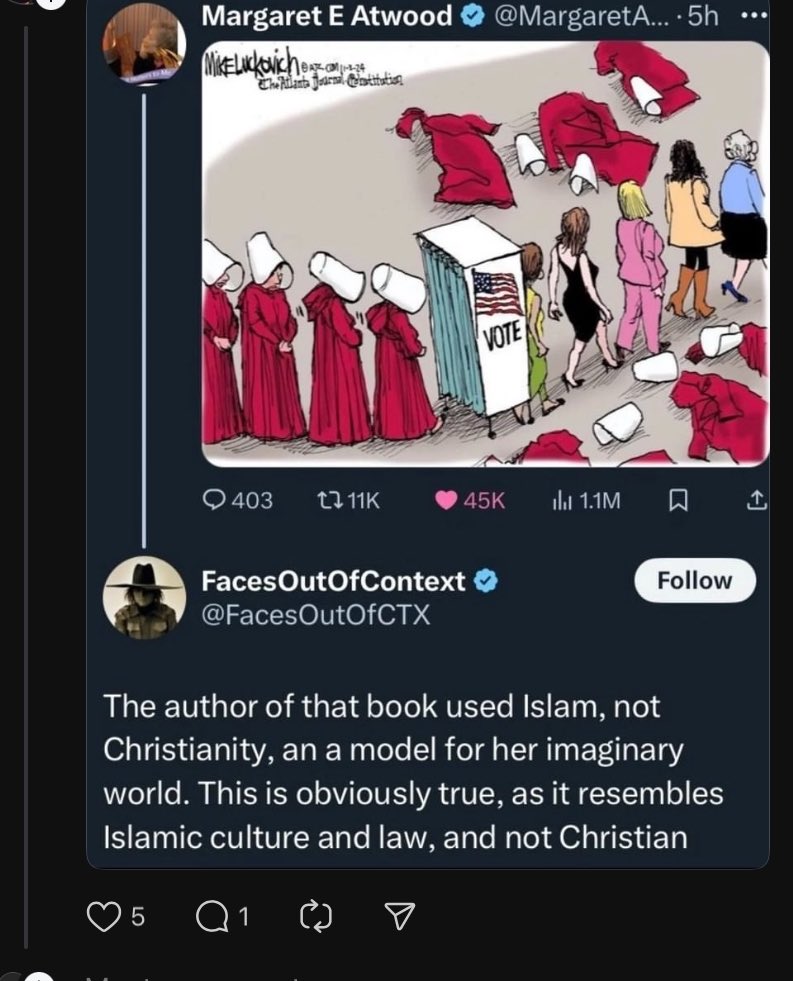 nessa_n_gil's tweet image. Silêncio, o homem está explicando “O conto da aia” para a autora do livro.