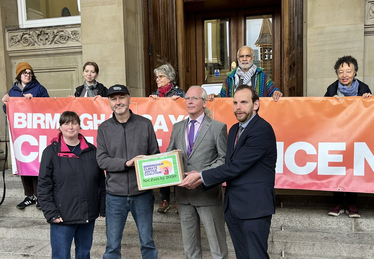 Birmingham Climate Justice Coalition (@brumcjc) on Twitter photo Today we handed in our petition supported by over 1000 individuals & 32 local orgs calling on <a href="/BhamCityCouncil/">Bham City Council</a> to honour their commitment to net zero by 2030.
The council should be fighting for climate & social justice, not closing down services across the city.
#deedsnotwords Today we handed in our petition supported by over 1000 individuals & 32 local orgs calling on <a href="/BhamCityCouncil/">Bham City Council</a> to honour their commitment to net zero by 2030.
The council should be fighting for climate & social justice, not closing down services across the city.
#deedsnotwords