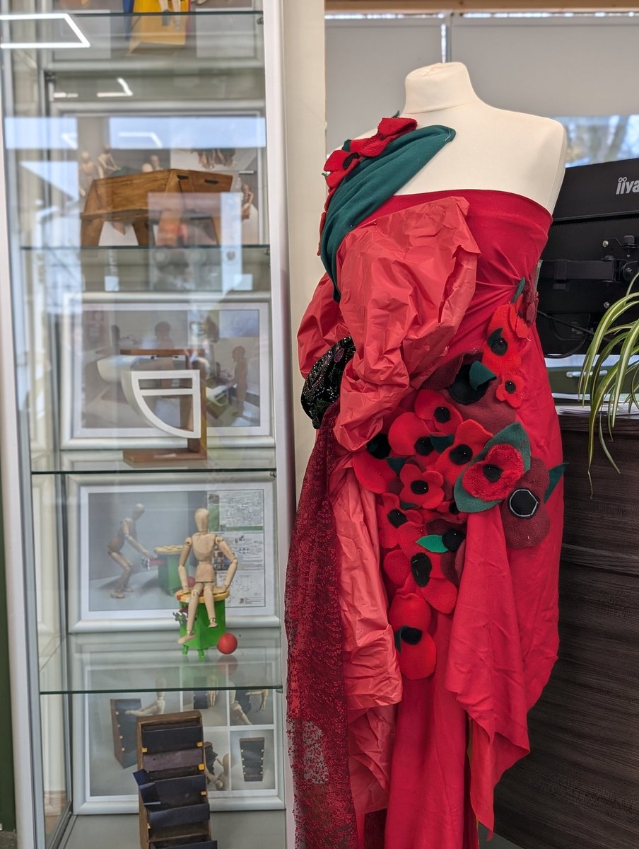 Textiles at QES & QEStudio tweet media