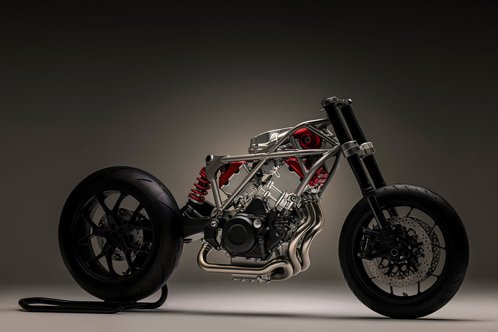 BridgeExeter's tweet image. Honda earlier today unveiled the world's first water-cooled 75-degree V3 motorcycle engine with an electrical compressor at #EICMA2024!

Could this be the future of motorcycling? Full article here: bit.ly/4fxqyCZ

#HondaMotorcycles #hondaEICMA