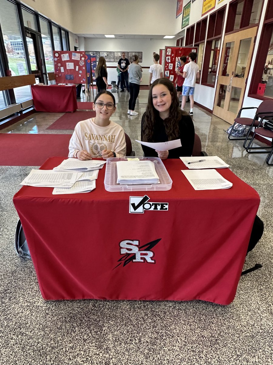 SR Middle School ROCKing the (mock) Vote! 🇺🇸 🗳️ ⁦<a href="/PADeptofEd/">PA Department of Education</a>⁩ ⁦<a href="/PSBA/">PA School Boards Association</a>⁩ ⁦<a href="/SRAHSATHLETICS/">Slippery Rock Athletics</a>⁩ ⁦<a href="/SRSD_Library/">Slippery Rock Library</a>⁩ ⁦<a href="/JondavidRLongo/">Mayor Jondavid “JD” Longo</a>⁩