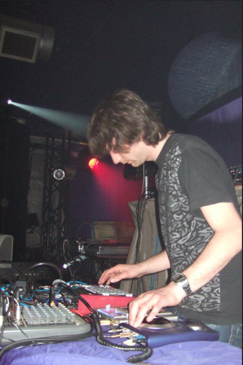 Simon Pyke Live! check the updated page on my site (inc Freeform set exert from 2000!)
freefarm.co.uk/music#/simon-p…