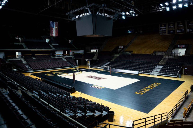 bobcat_den_'s tweet photo. Basketball season is here.

Texas State continues to improve all athletic facilities as programs grow. Fans/Students get to Strahan and show out

#PackStrahan https://t.co/h7GQPOO2gR