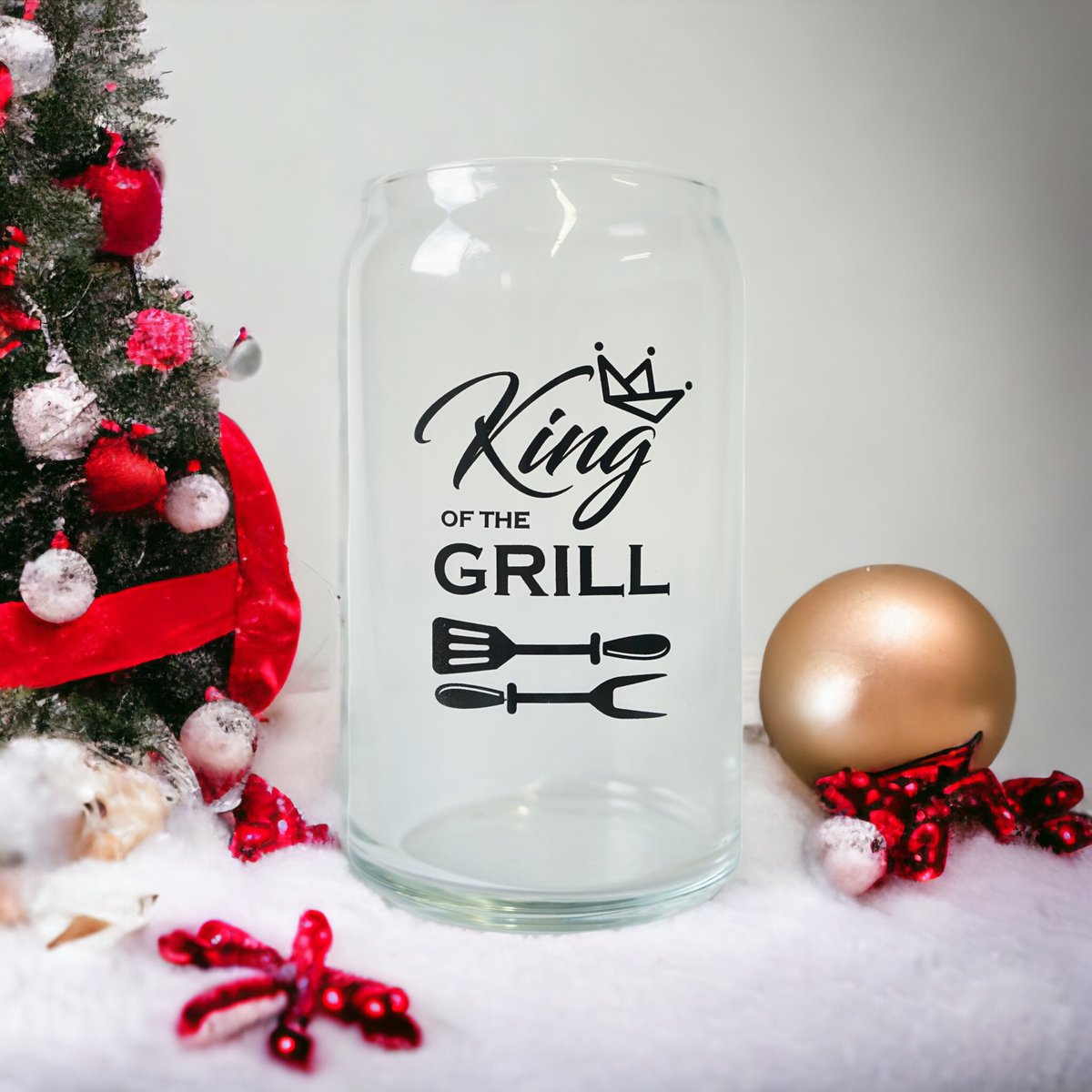 LAB66dotCA's tweet image. 👑 Hail to the king ! 👑

Au vrai chef du grill, celui qui fait fumer la cour pis qui met de la bière dans toutes ses marinades ! 🍻🍖

#ouicestnoel  #ToujoursEnStock #fameuxbeercan
#RoiDuBBQ #GrilladeurPro #LongueVieAuRoi
#IdéeCadeau #lab66