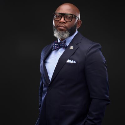 🚨BREAKING: The Industrial Relations Court has ordered Standard Bank to compensate ex-employee Benjamin Wandawanda after ruling the bank breached redundancy and termination laws in a 2019 restructuring, Zodiak reports.