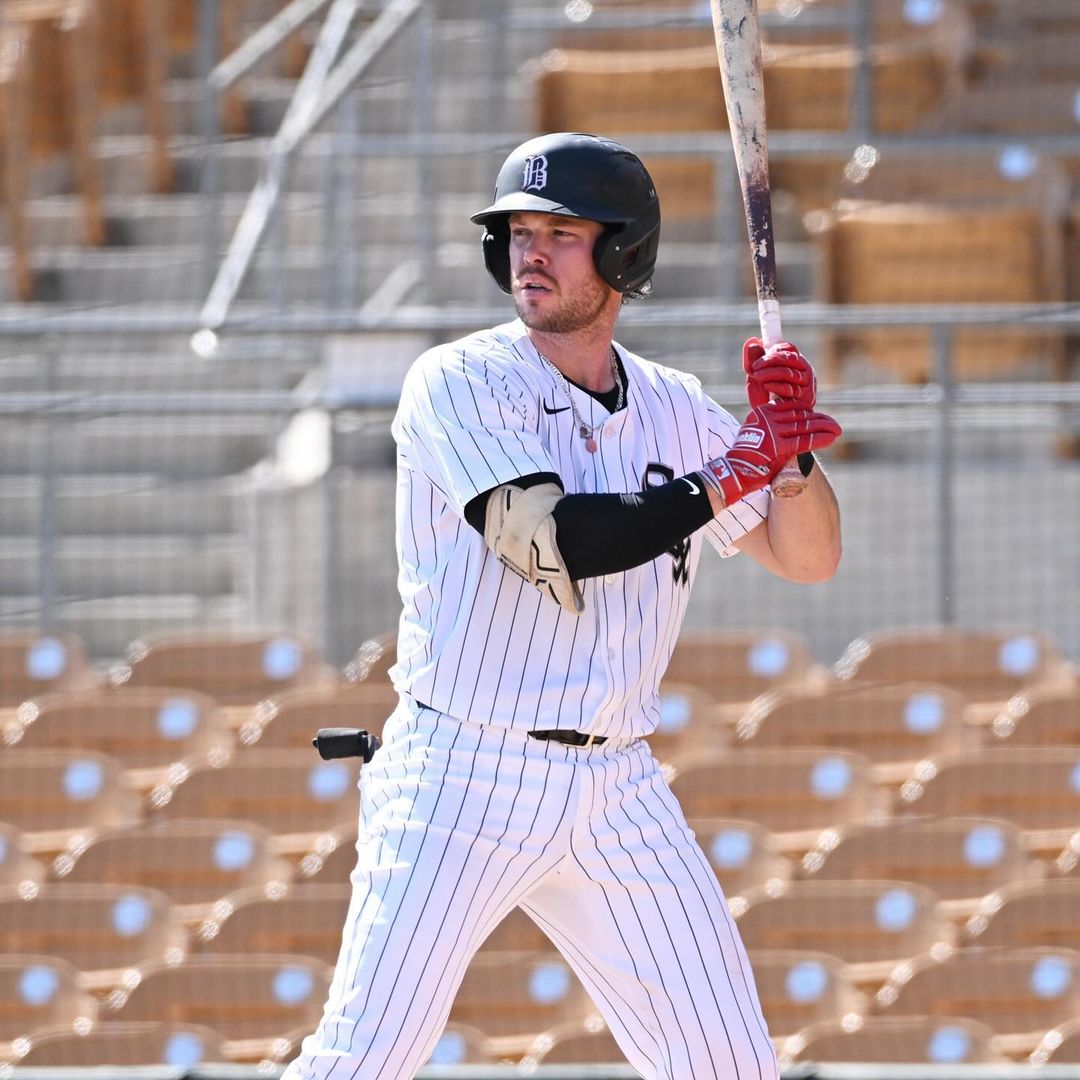 HogsPlayerDev's tweet photo. Stay hot, @MBTurner5! 🔥

Through nine games with the Glendale Desert Dogs of the @MLBazFallLeague:

.429/.485/.571, 1 2B, 1 HR, 11 RBI https://t.co/Z7xXzkdsJa
