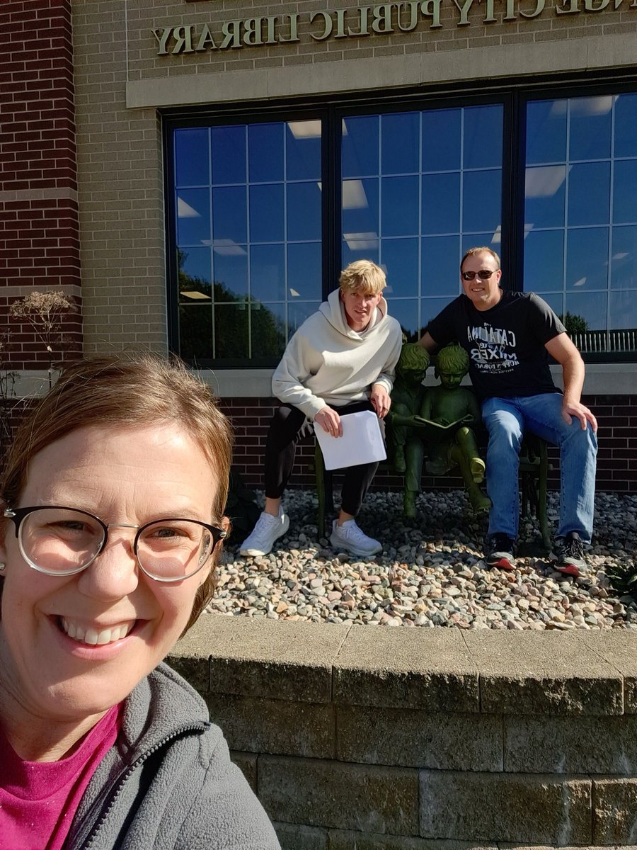 VBandVV's tweet photo. Every fall, we take an afternoon to eat good food and enjoy God’s world as a team. This year, we did a photo scavenger hunt for specific Orange City markers.

So thankful for our amazing group! #theresmore #vbandvv #scavengerhunt https://t.co/WN3VV5ne66