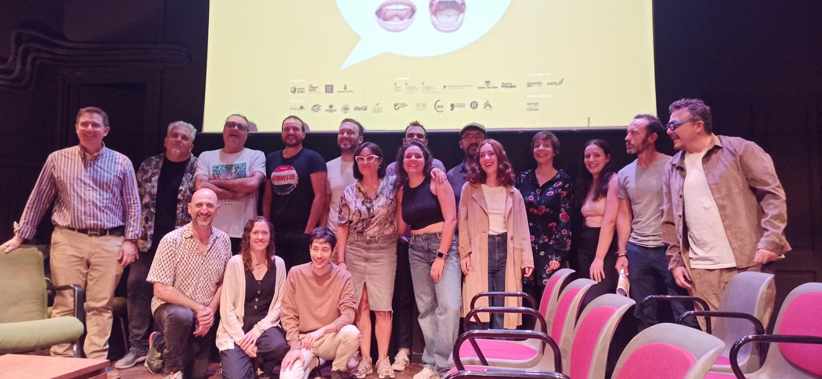 🔥Avui hem presentat una nova edició del #FestivaldelaParaula i ho hem fet amb els creadors i creadores que el fan possible. Sis mesos dedicats a la dramatúrgia contemporània en diferents espais de Mallorca. ℹ️➡️shorturl.at/xgBSH