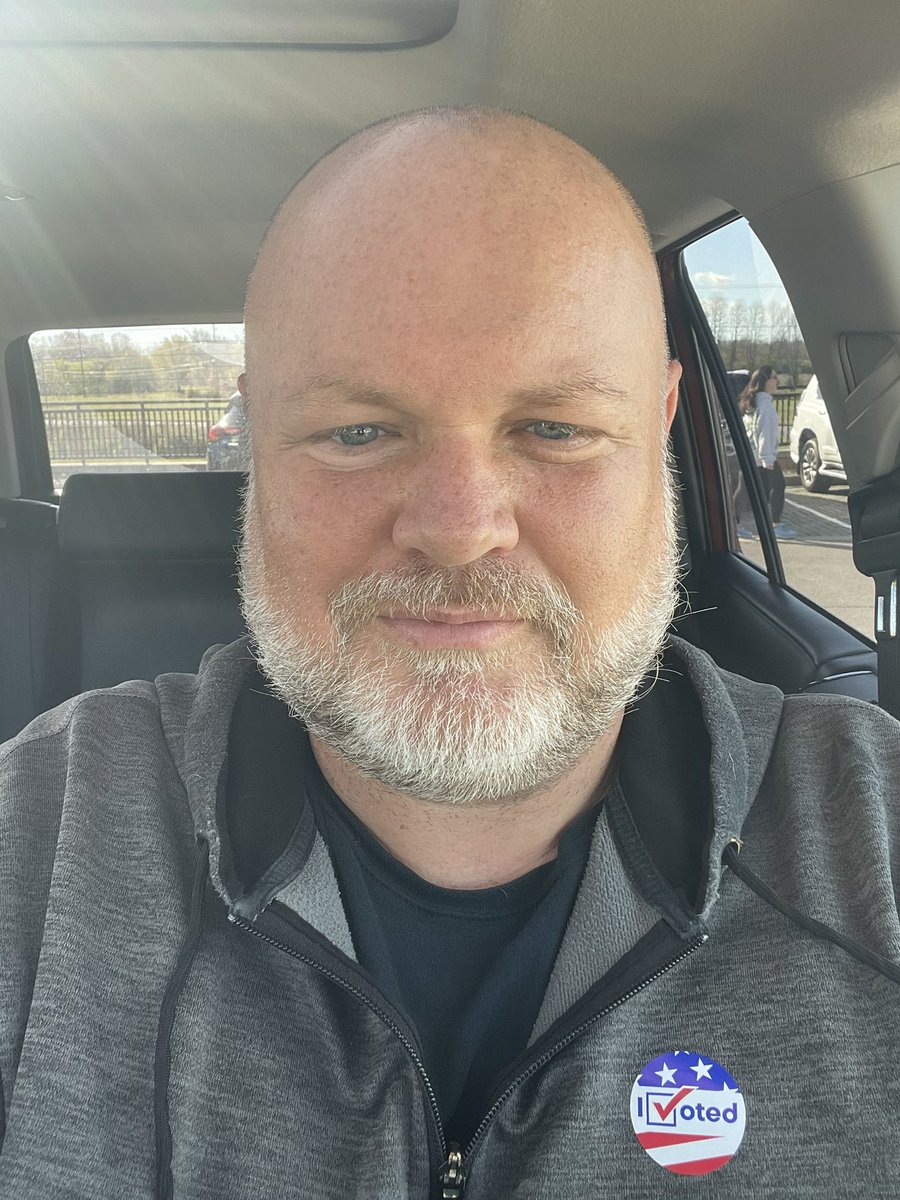 ronebrooks80's tweet photo. No matter where you stand politically, do your part and #vote. https://t.co/wkZLiYHZ4S
