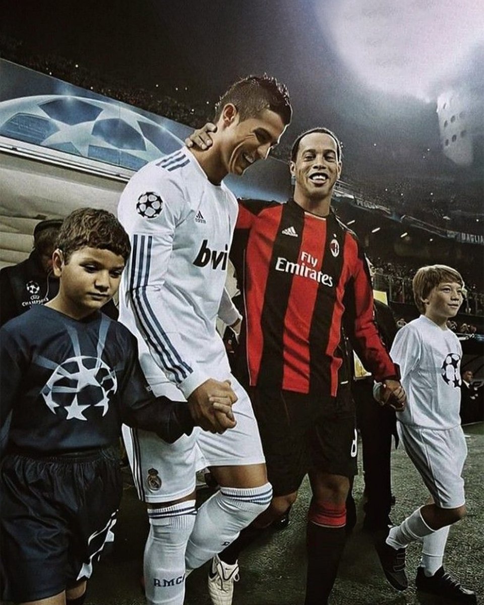 futbolfactory's tweet photo. ¿Sabías que la última vez que se enfrentaron en Champions League el @acmilan igualó al @realmadrid en su histórico de enfrentamientos europeos? 🤔

Los rossoneros y los madridistas acumulan 6 victorias a su favor cada uno y tres empates. 

 #realmadridacmilan #championsleague https://t.co/3A9bkIJFHn